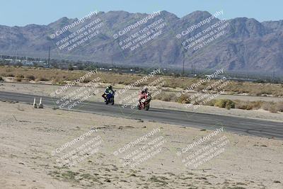 media/Oct-30-2025-Racers Edge (Thu) [[dabbdaf680]]/3-B Group/Session 3 (Turn 15 Inside)/